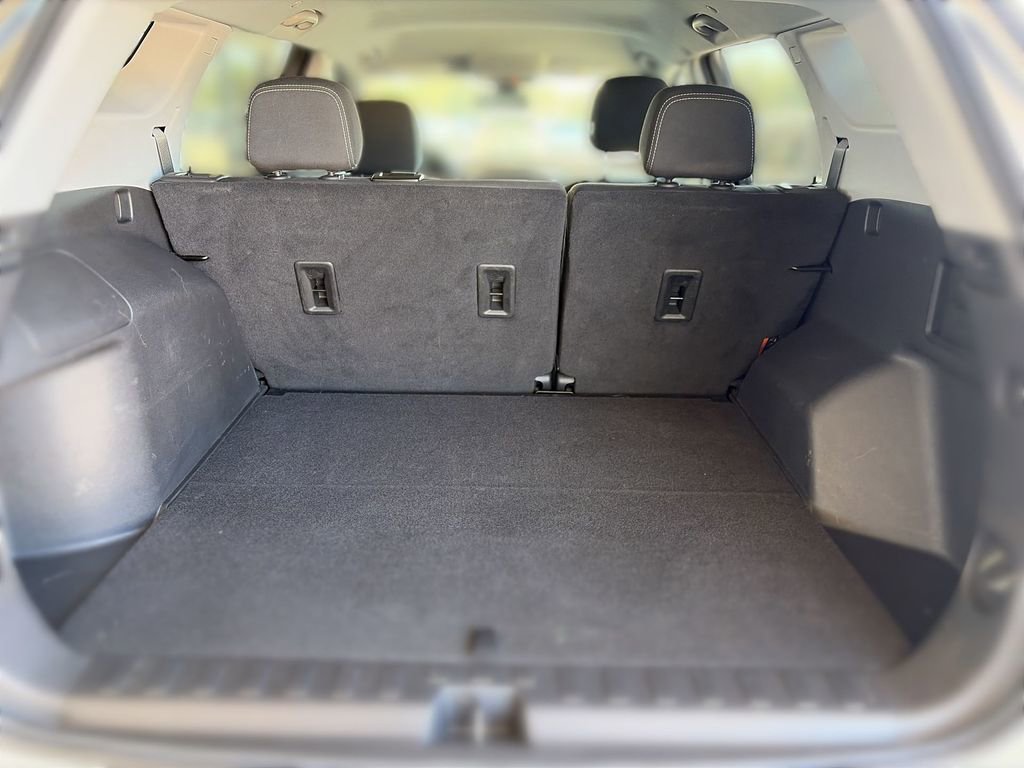 Certified 2023 GMC Terrain SLE image 30