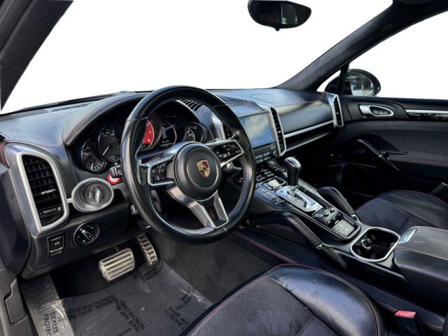 Used 2017 Porsche Cayenne GTS image 20
