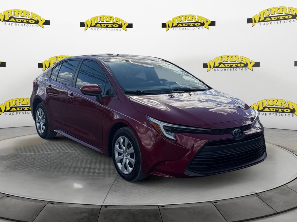 Used 2025 Toyota Corolla LE image 8