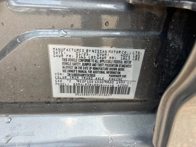 Used 2021 Nissan Sentra SR w/ Lighting Package FWD image 11