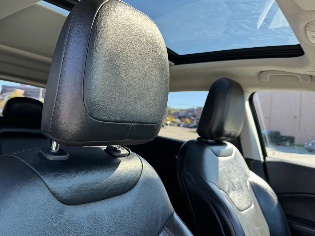 Used 2020 Jeep Compass Limited w/ Safety & Security Group image 22