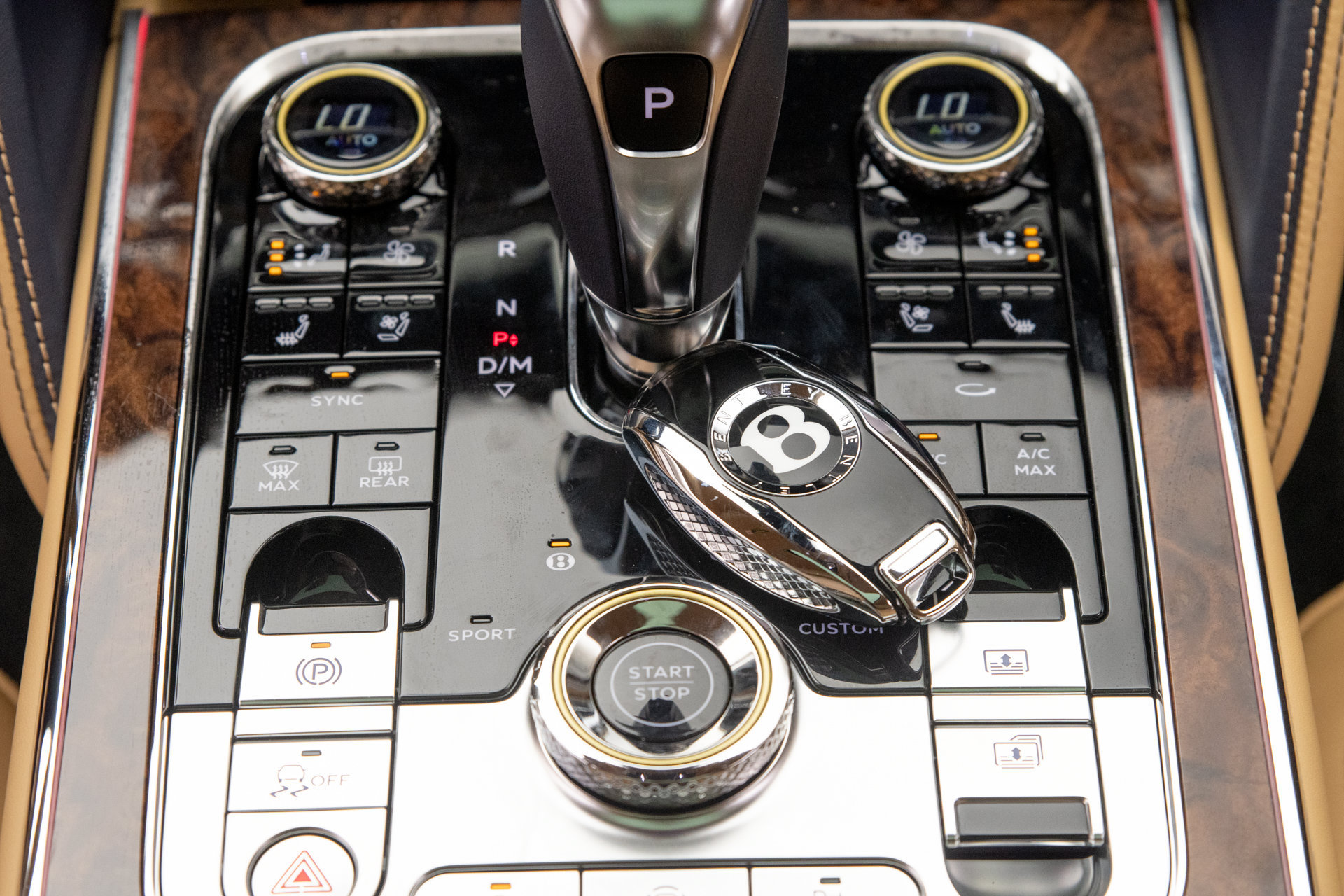 New 2026 Bentley Flying Spur Plug-In Hybrid AWD/4WD image 22