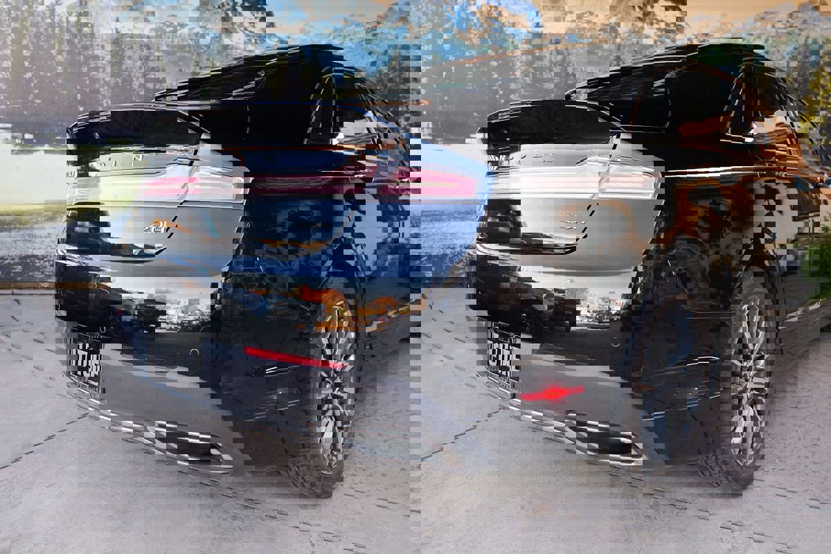 Used 2017 Lincoln MKZ Select FWD image 36