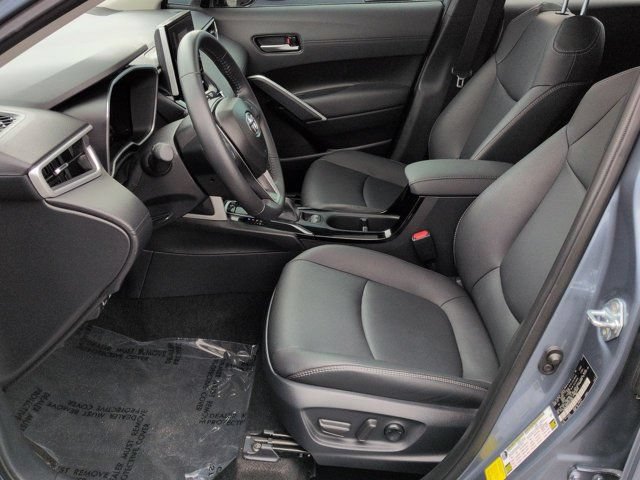 Certified 2025 Toyota Corolla Cross XLE w/ Convenience Package FWD image 8