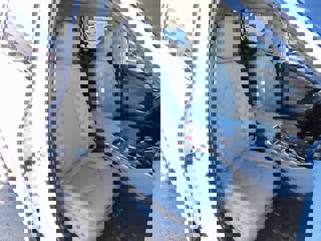 Used 2024 Toyota Highlander Limited image 18