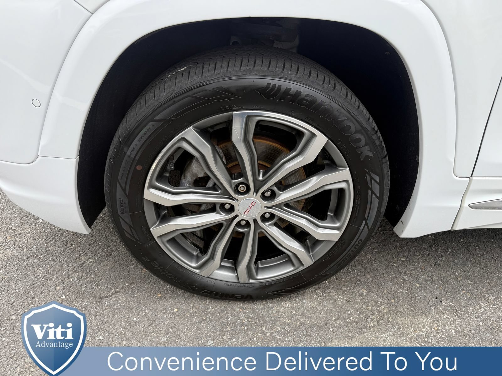 Used 2019 GMC Terrain Denali w/ Advanced Safety Package AWD/4WD image 12