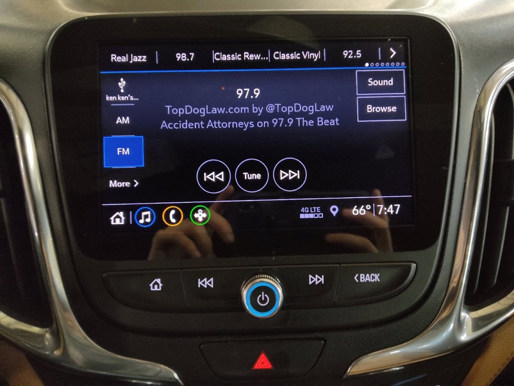 Used 2019 Chevrolet Equinox Premier image 25