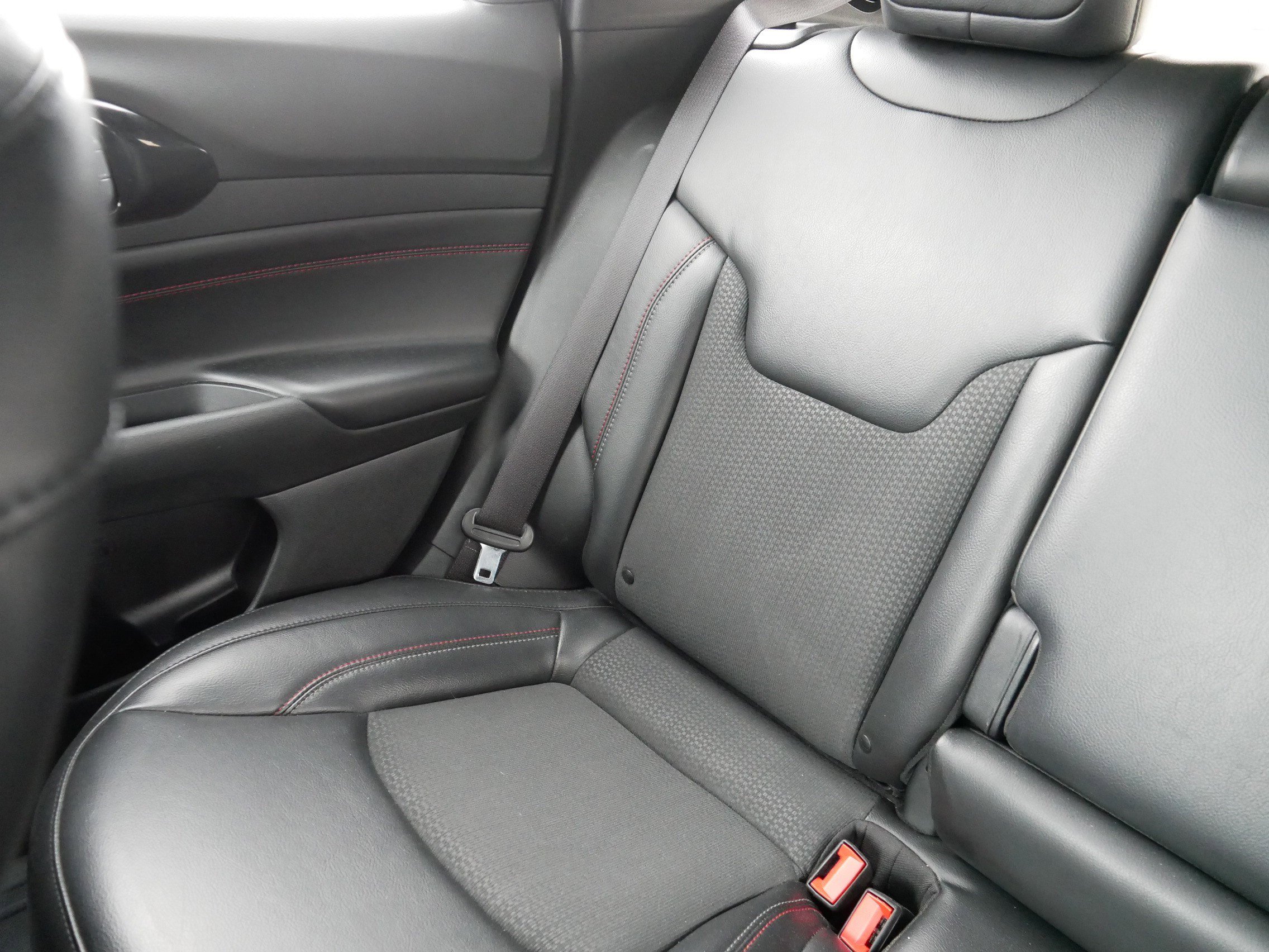 Used 2023 Jeep Compass Trailhawk image 12