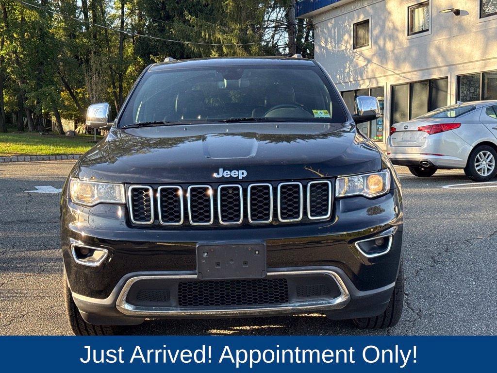 Used 2019 Jeep Grand Cherokee Limited AWD/4WD image 2