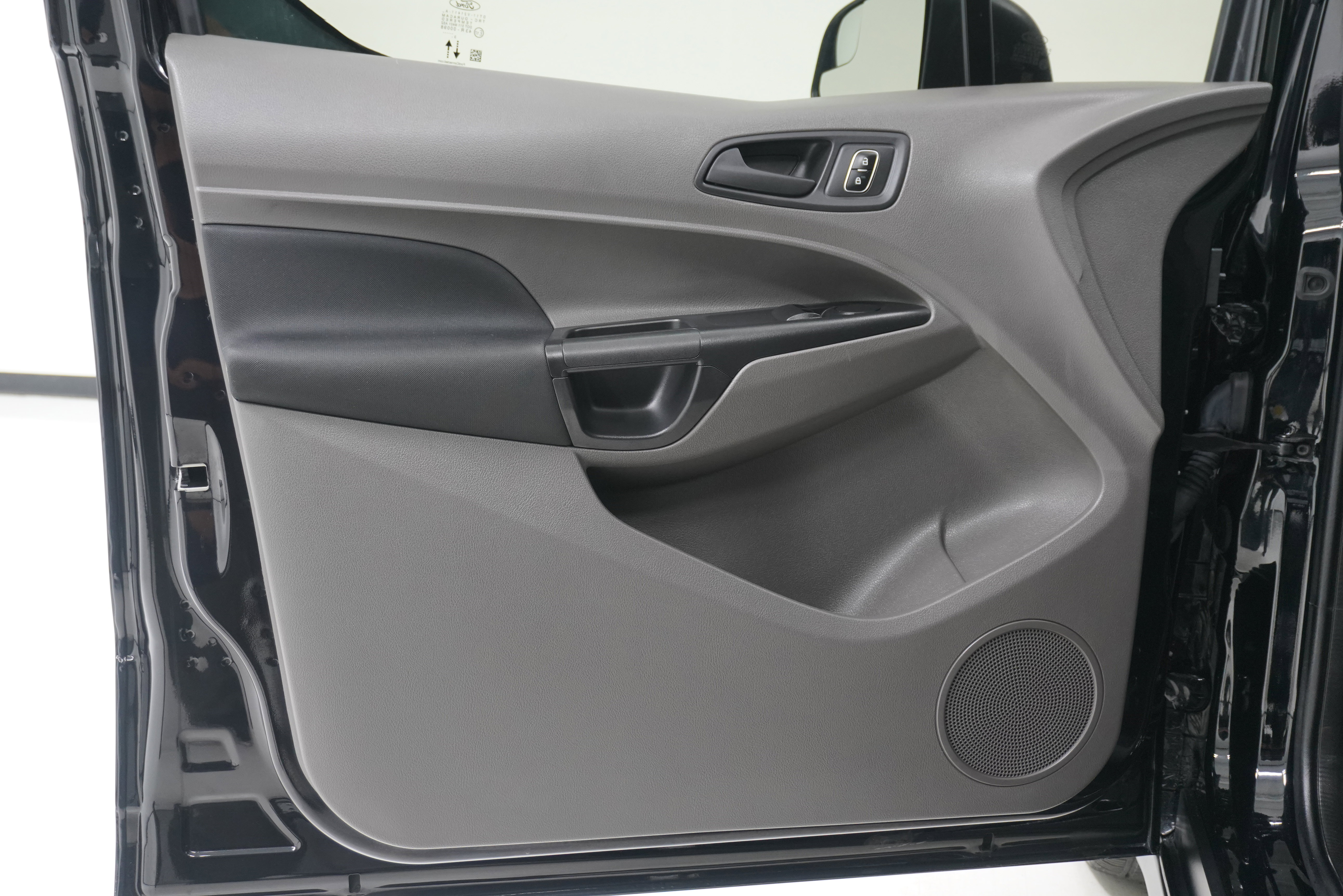 Used 2023 Ford Transit Connect XL image 11