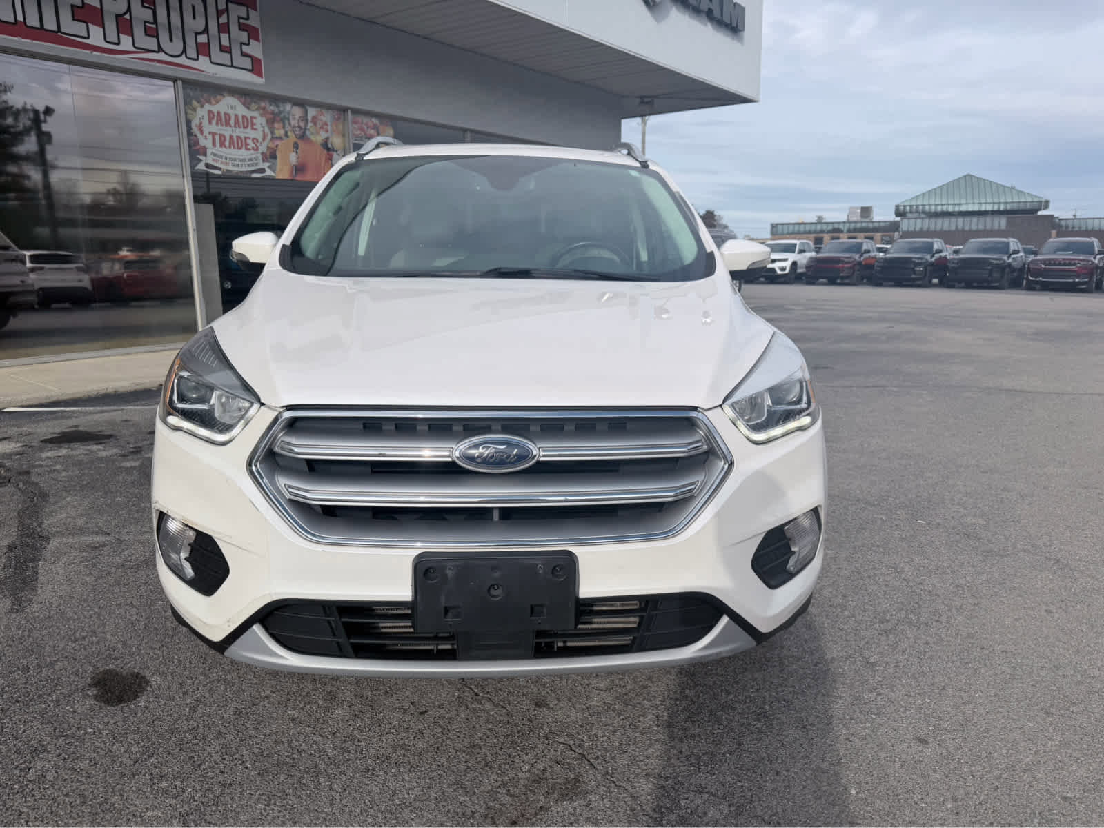 Used 2017 Ford Escape Titanium image 4