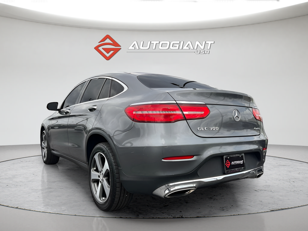 Used 2017 Mercedes-Benz GLC 300 4MATIC Coupe image 5