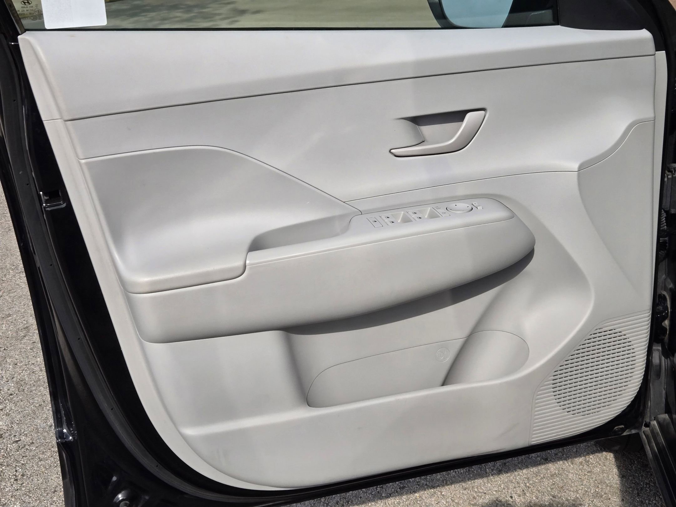 Used 2024 Hyundai Kona SEL FWD image 10