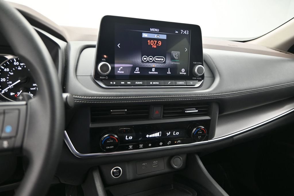 Used 2023 Nissan Rogue SV FWD image 20