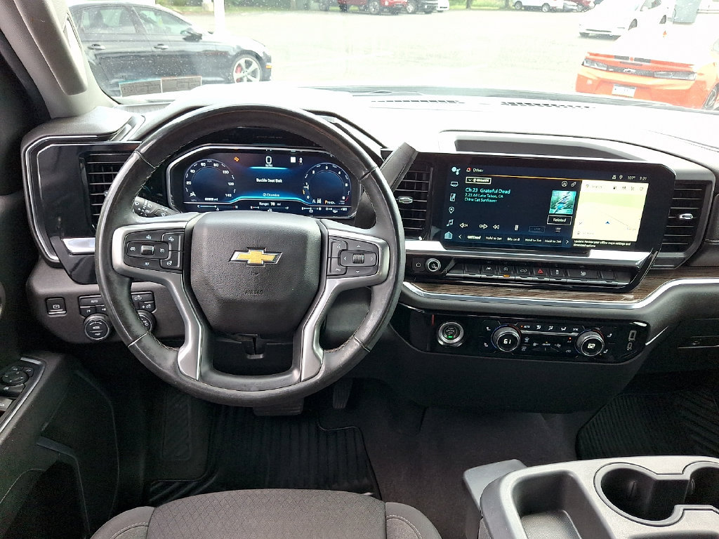 Used 2023 Chevrolet Silverado 1500 LT AWD/4WD image 12