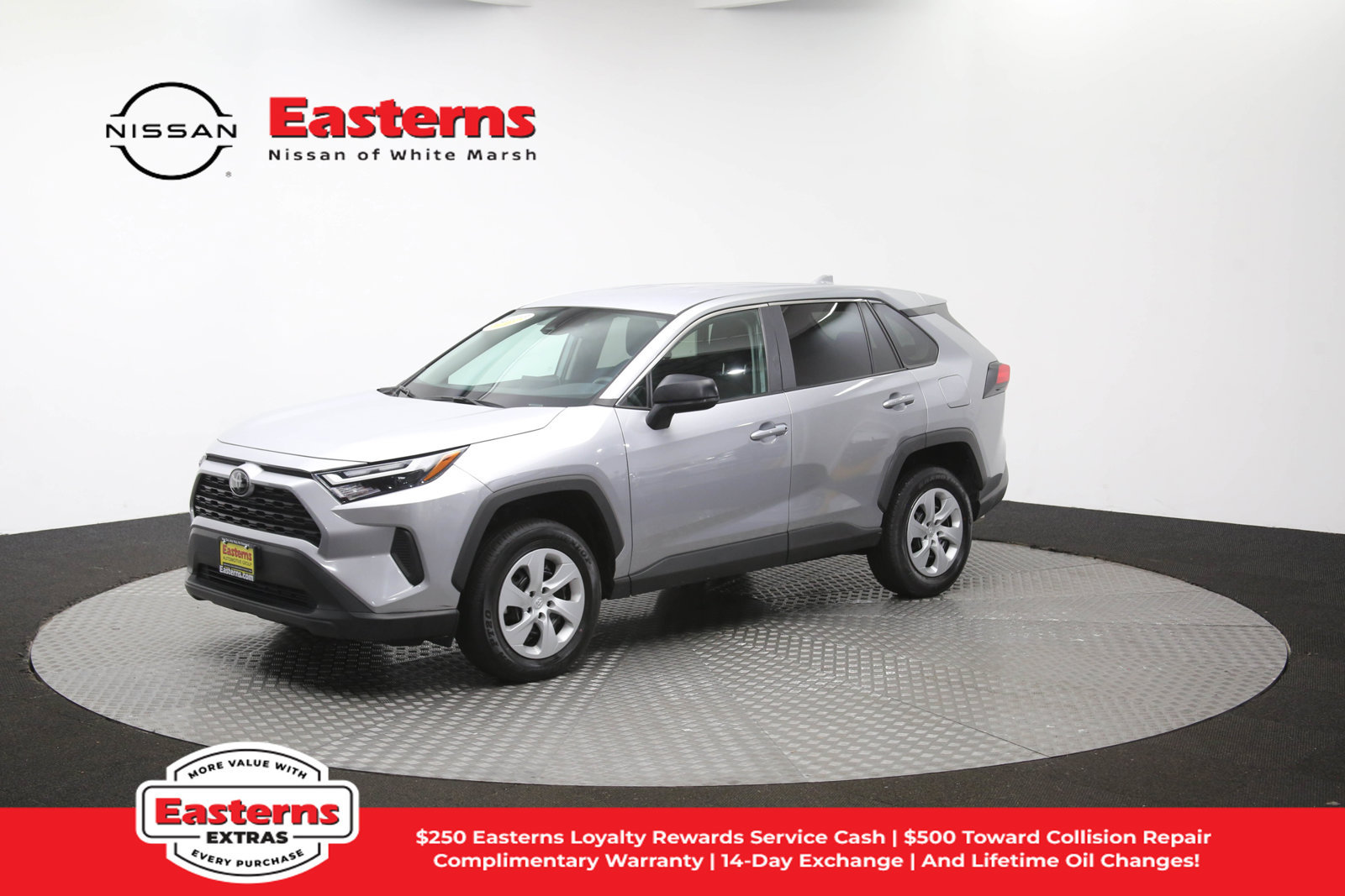 Used 2025 Toyota RAV4 LE AWD/4WD image 55