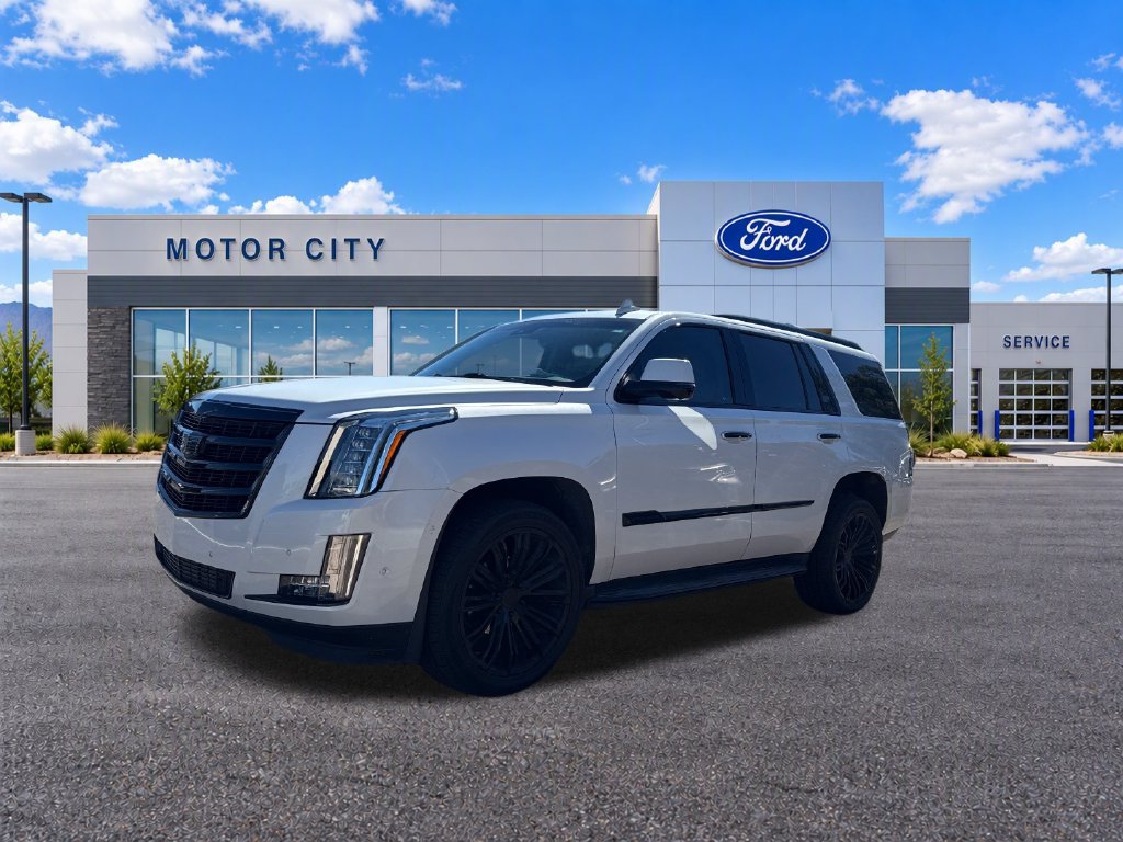 Used 2019 Cadillac Escalade Luxury RWD image 4