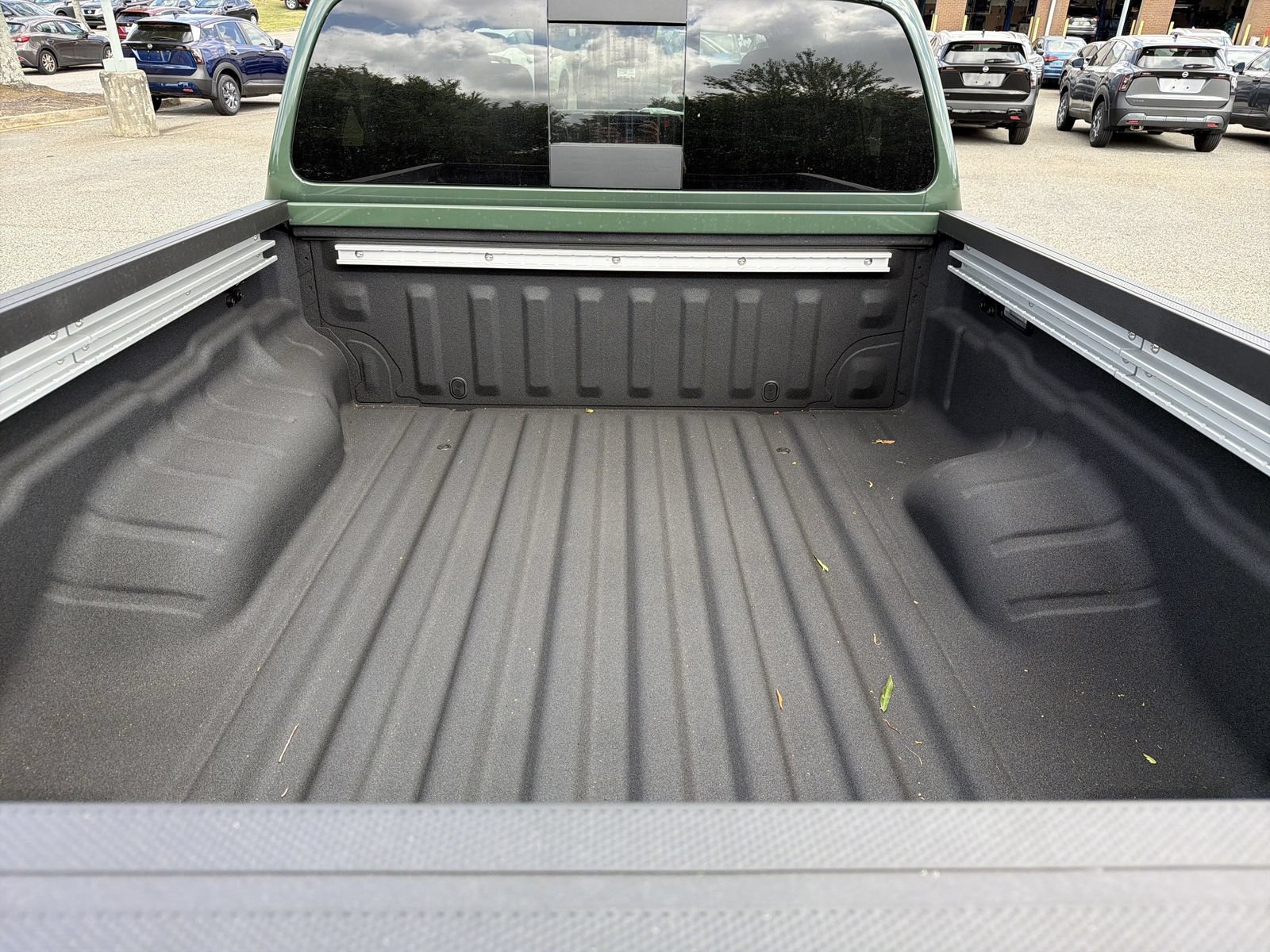 New 2026 Nissan Frontier PRO-4X w/ Pro-4x Convenience Package AWD/4WD image 32