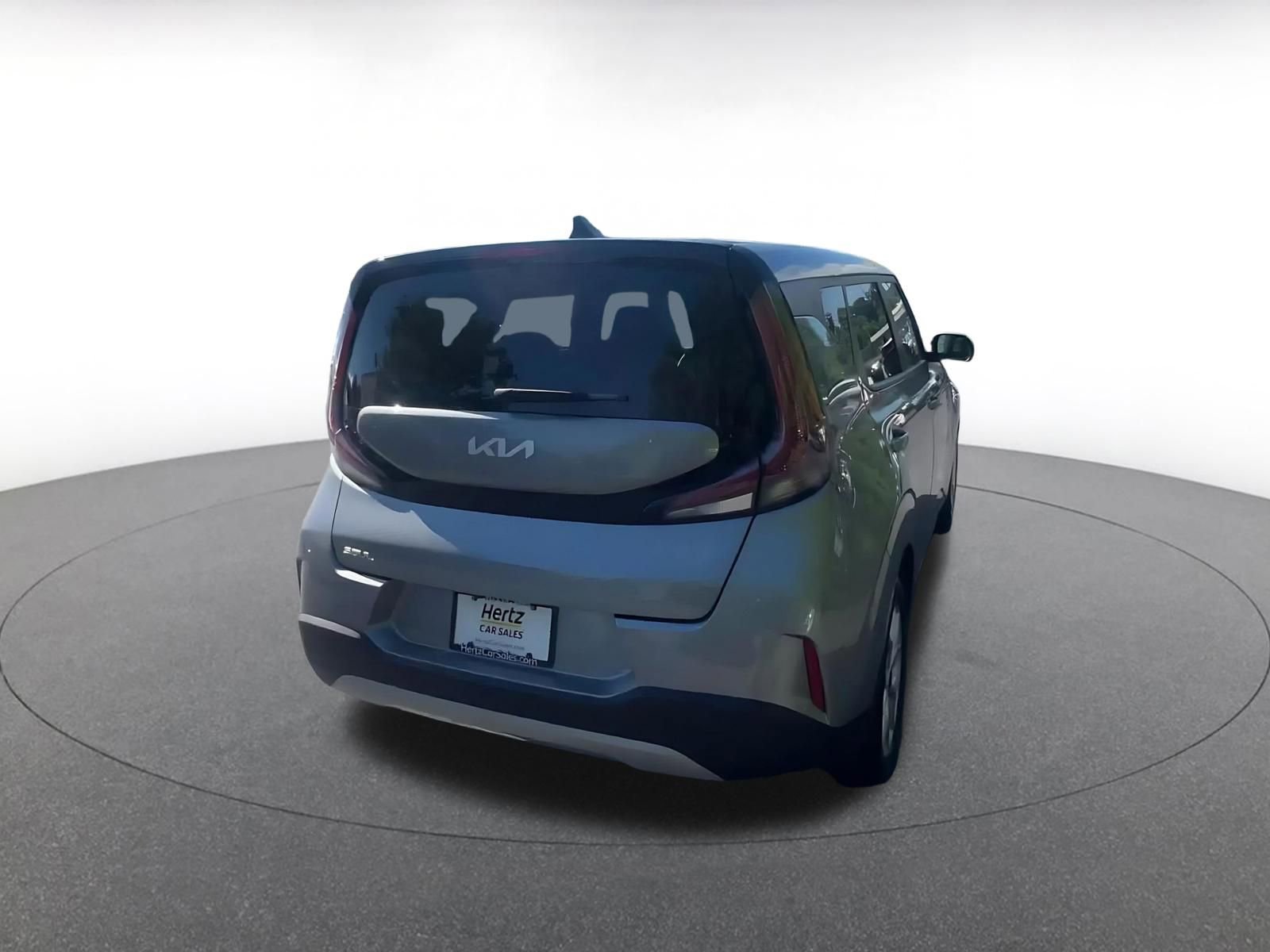Used 2025 Kia Soul LX w/ LX Technology Package FWD image 14