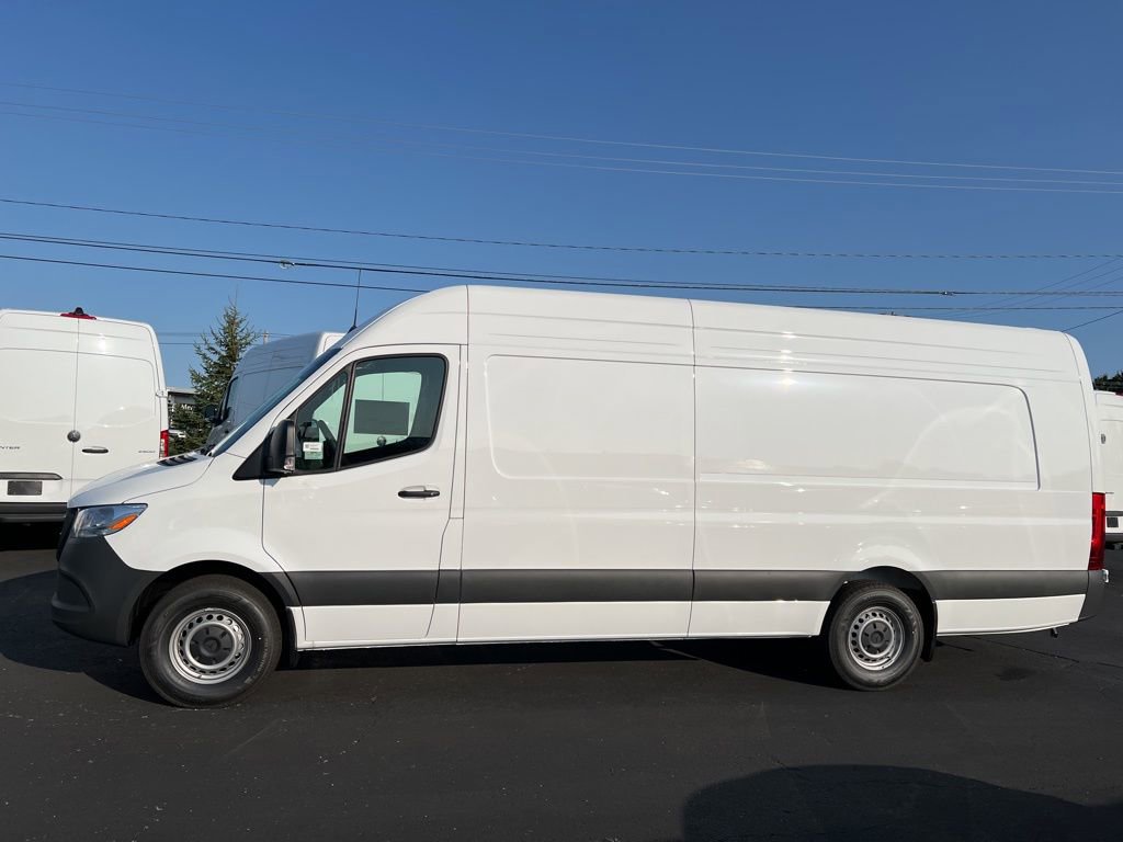 New 2025 Mercedes-Benz Sprinter 2500 image 3