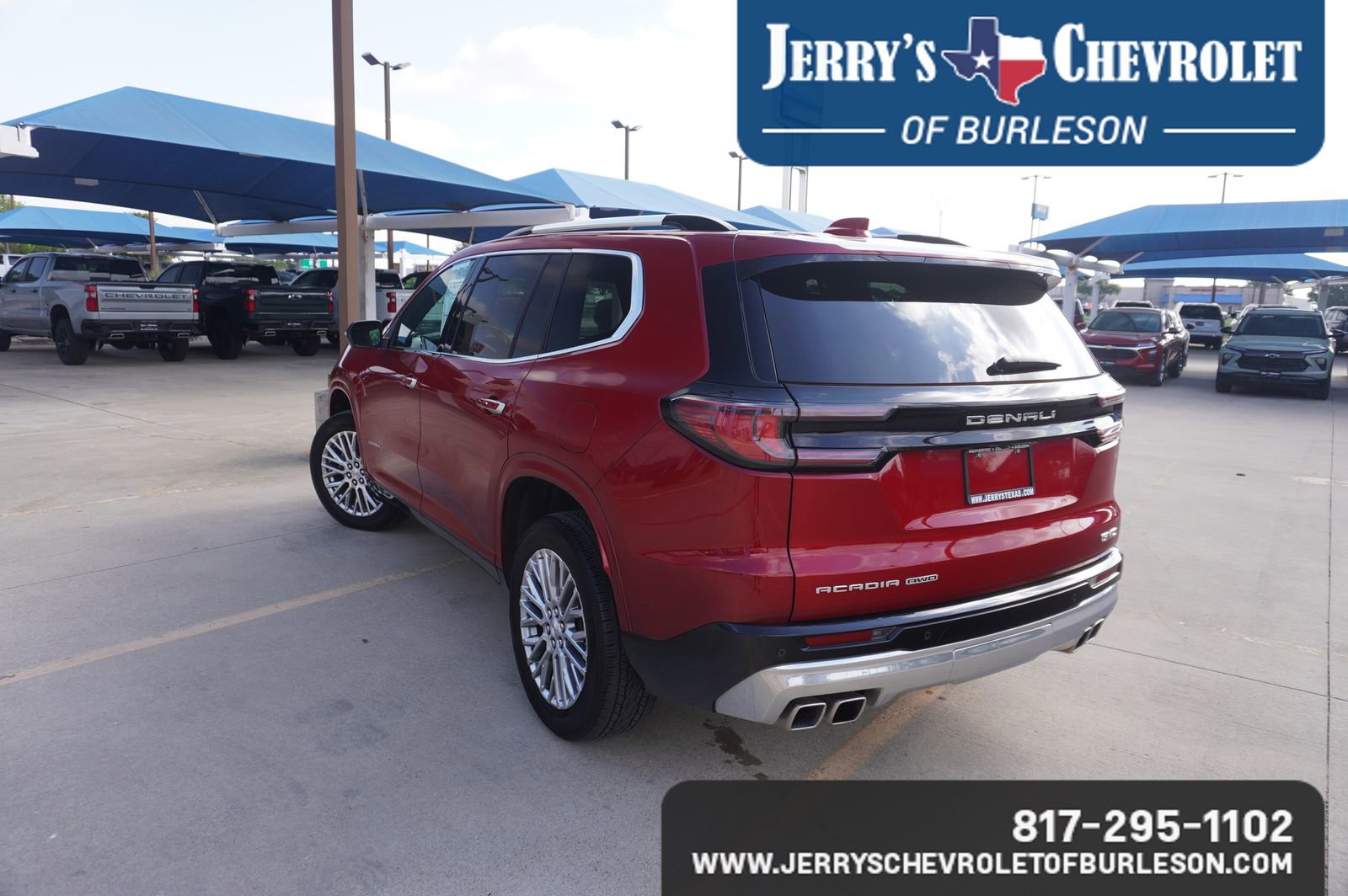 Used 2025 GMC Acadia Denali w/ LPO, Floor Liner Package image 4