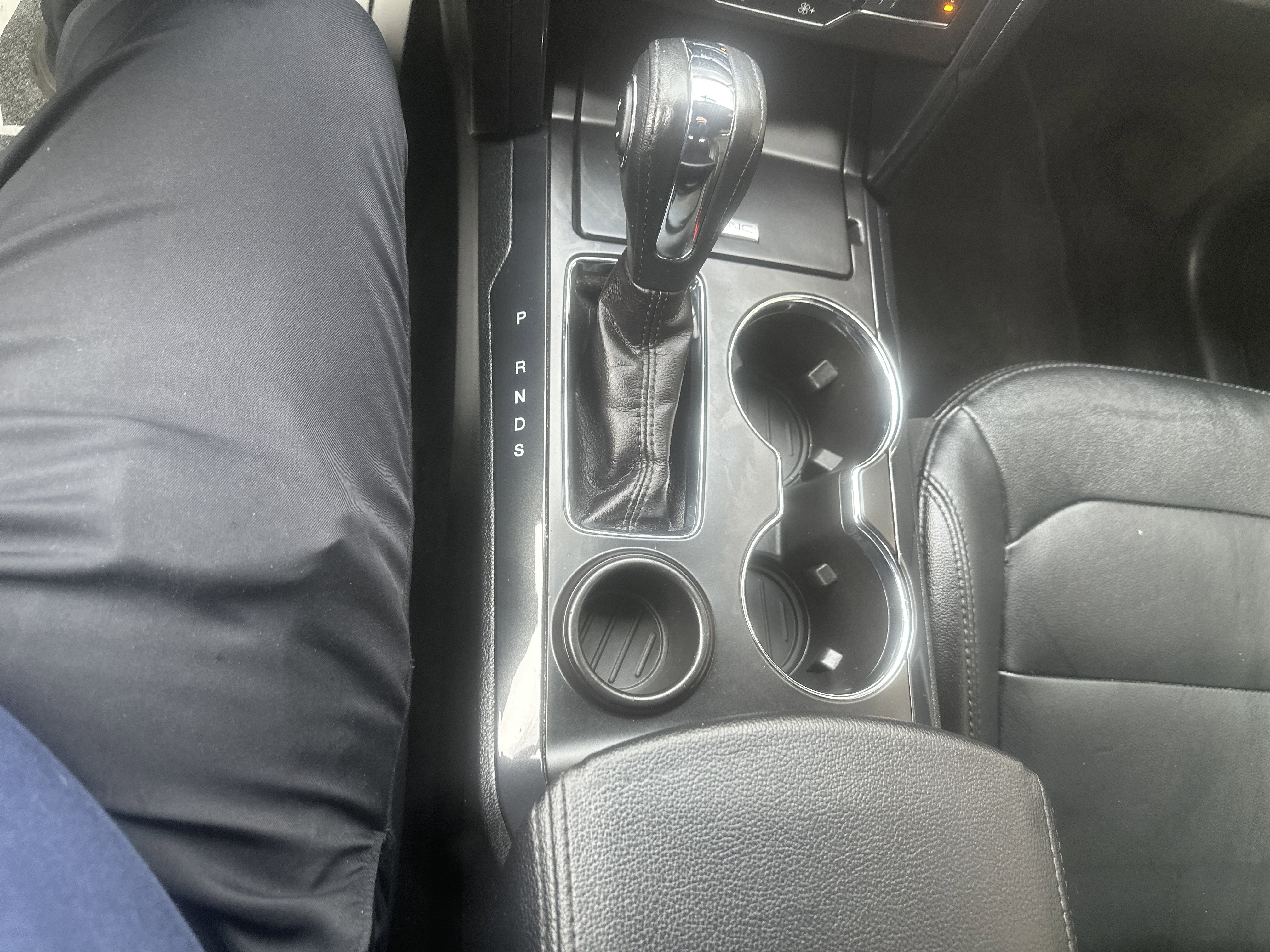 Used 2018 Ford Explorer XLT w/ Equipment Group 202A image 20