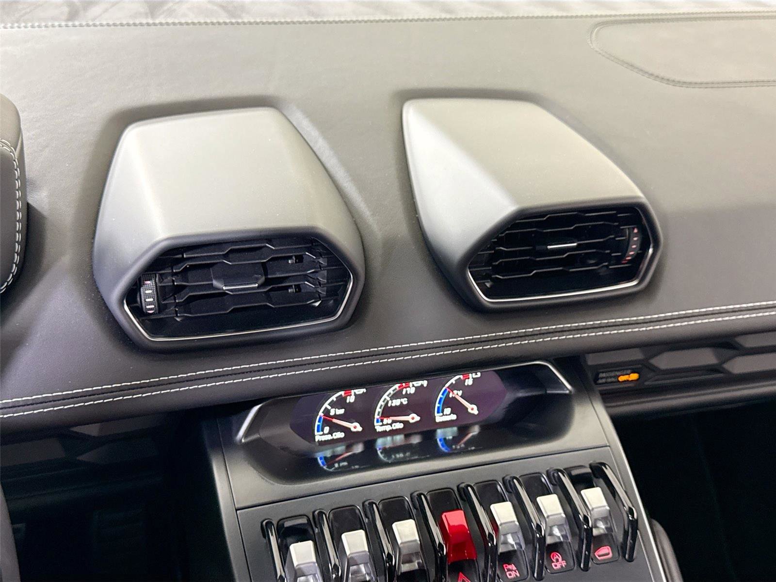 Used 2018 Lamborghini Huracan LP 580-2 image 19