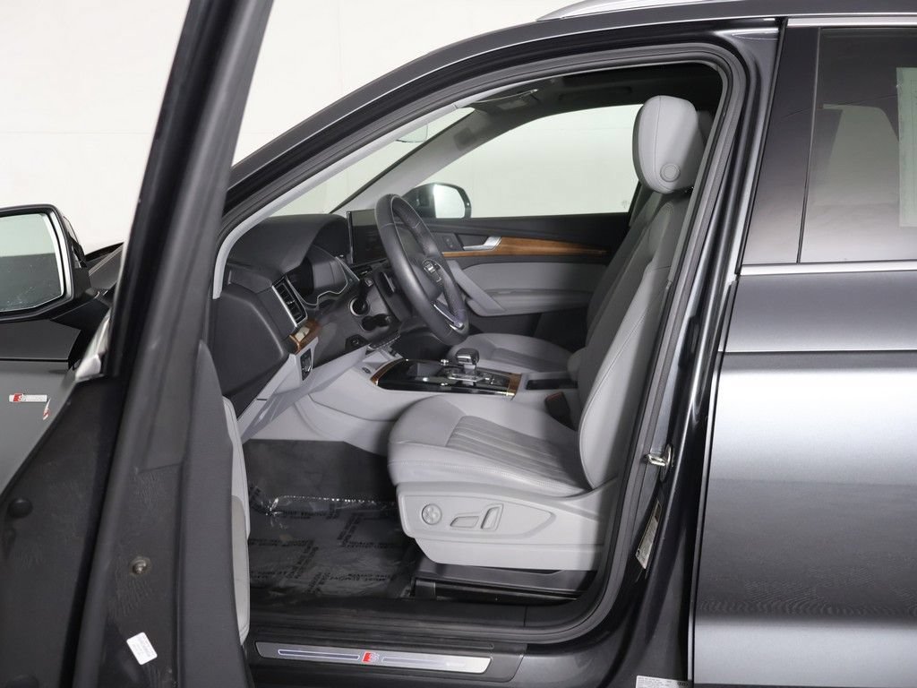 Used 2023 Audi Q5 2.0T Premium Plus AWD/4WD image 31