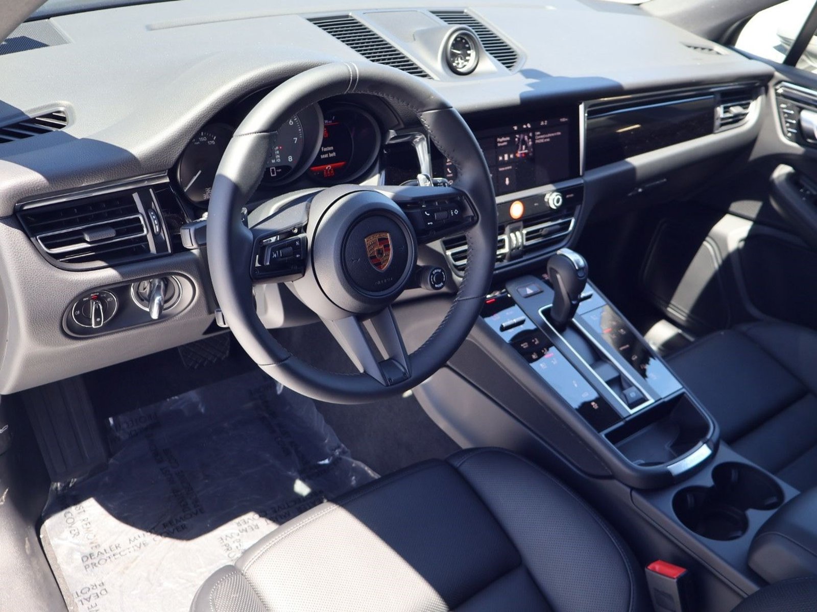 New 2026 Porsche Macan S AWD/4WD image 4