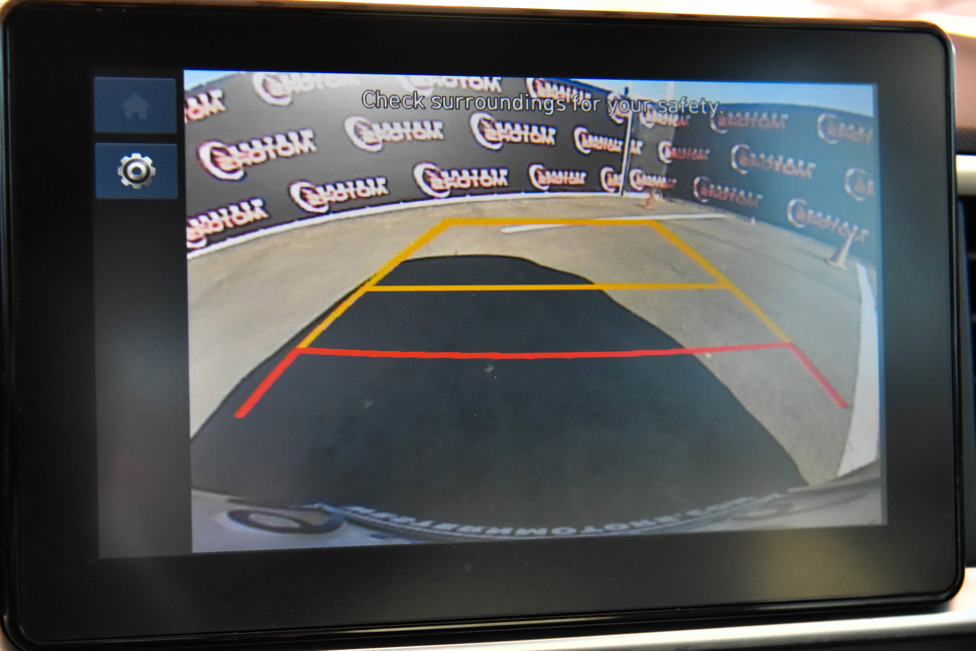 Used 2023 Hyundai Venue SEL w/ Cargo Package image 18