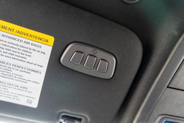 Used 2025 Ford Explorer ST image 35