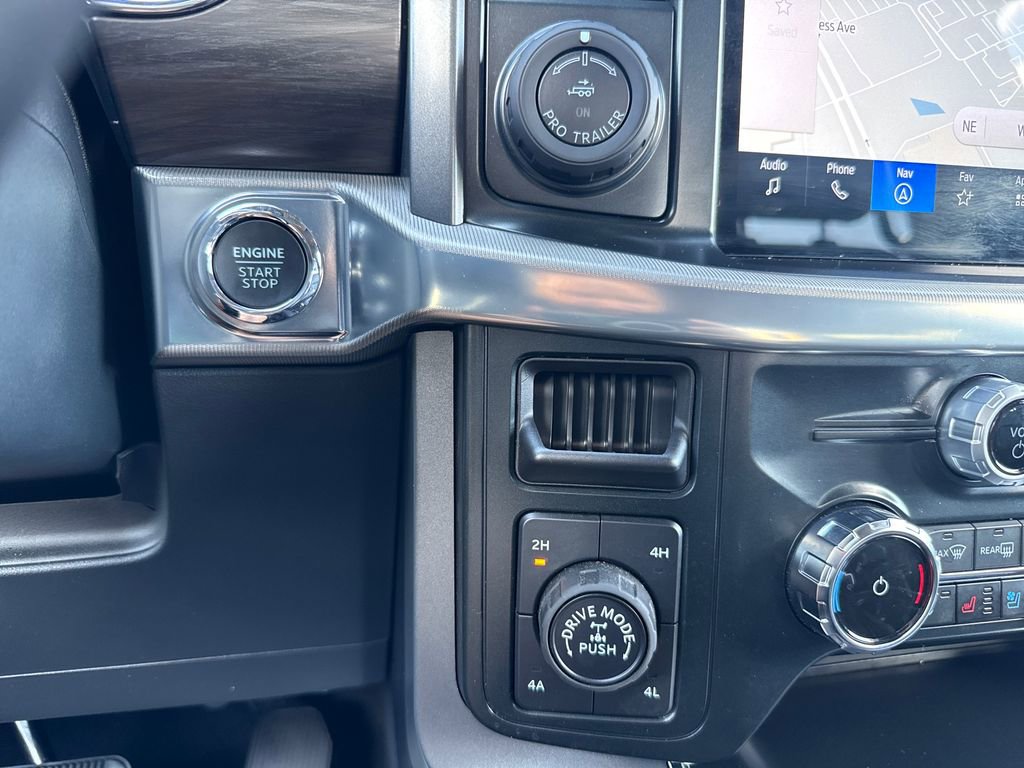 Used 2025 Ford F150 Lariat w/ Equipment Group 501A Mid image 24