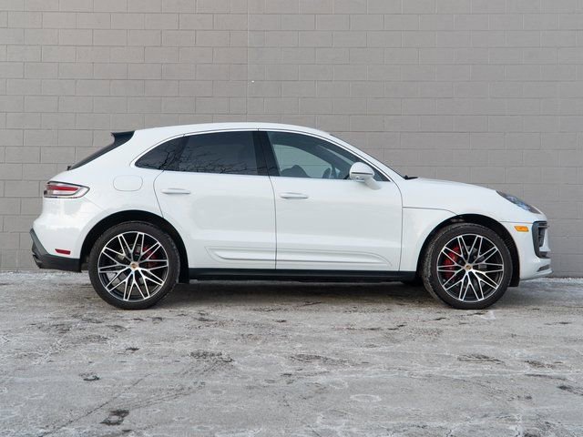 Certified 2025 Porsche Macan S image 8