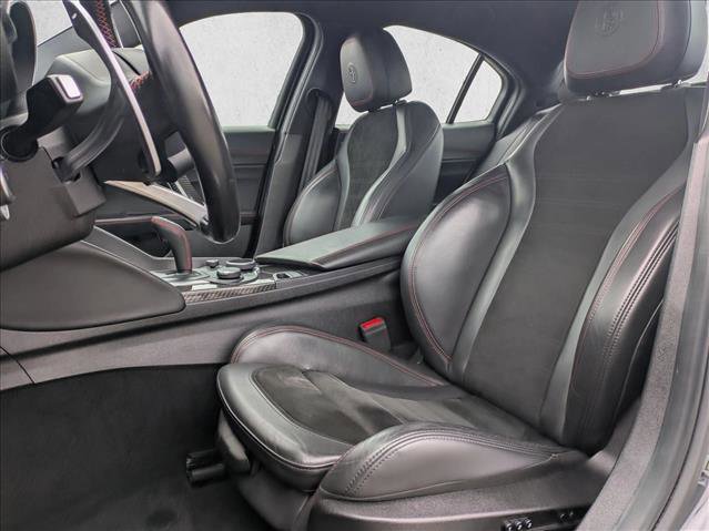 Used 2018 Alfa Romeo Giulia Quadrifoglio w/ Driver Assist Dynamic Package image 16