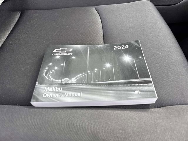Used 2024 Chevrolet Malibu LT image 32