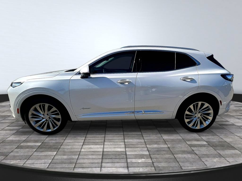 Used 2025 Buick Envision Avenir AWD/4WD image 4