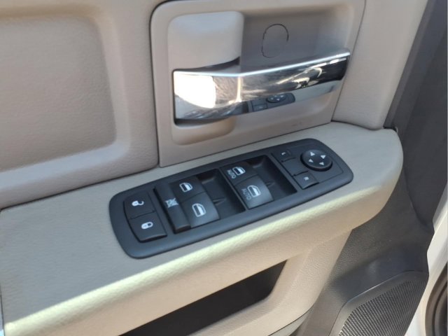 Used 2011 RAM 2500 SLT w/ Cold Weather Group AWD/4WD image 16