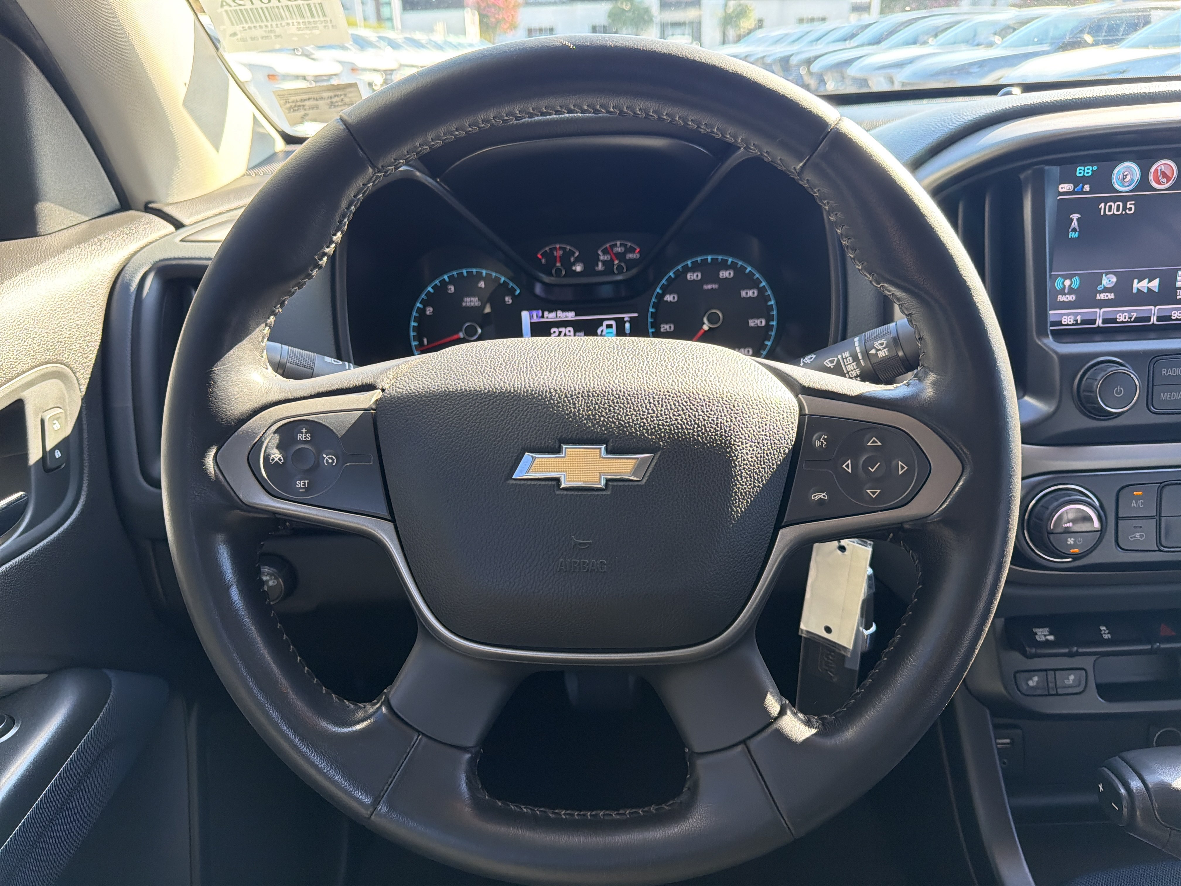 Used 2018 Chevrolet Colorado Z71 RWD image 18