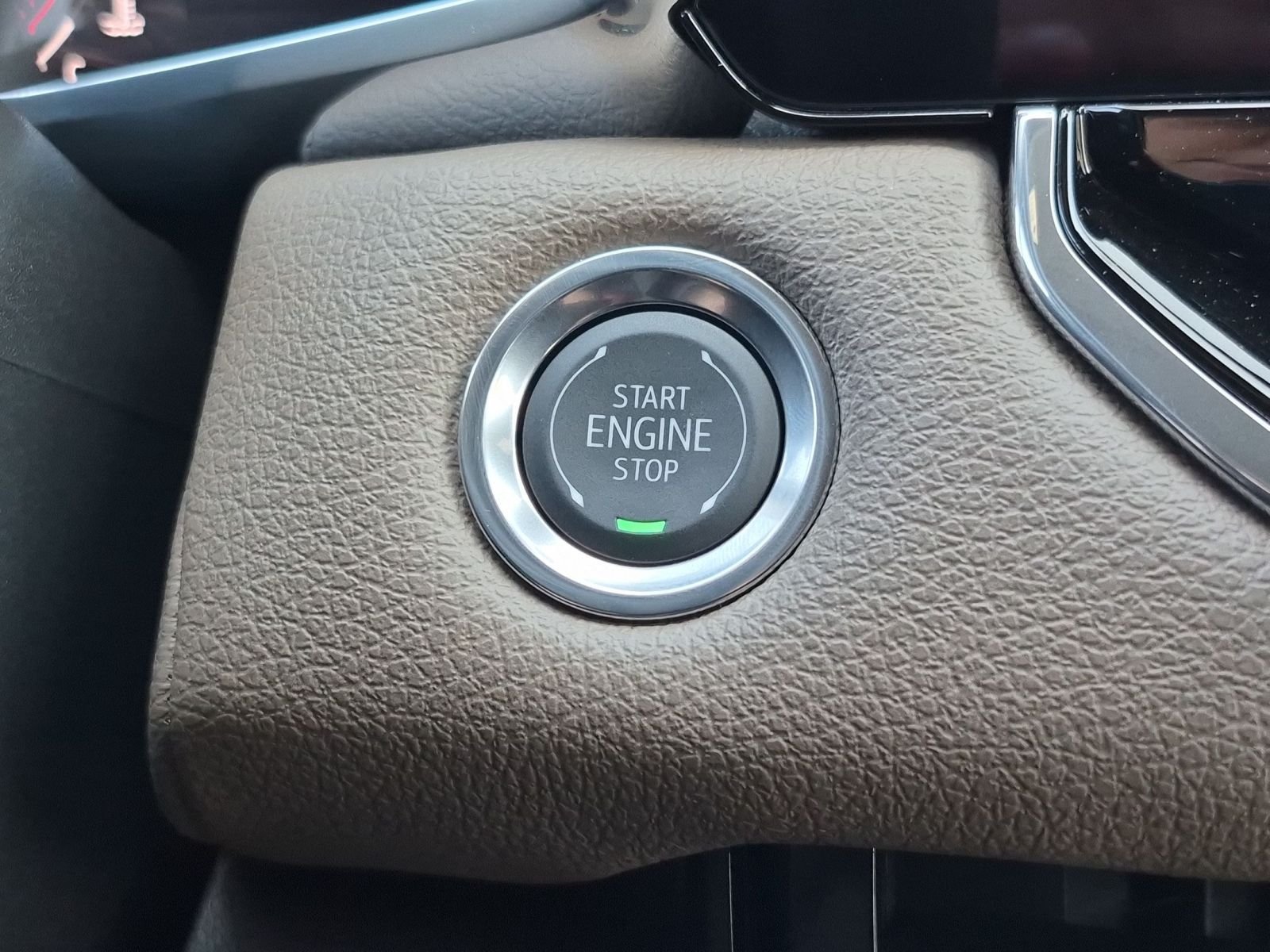 New 2026 GMC Canyon Denali AWD/4WD image 16