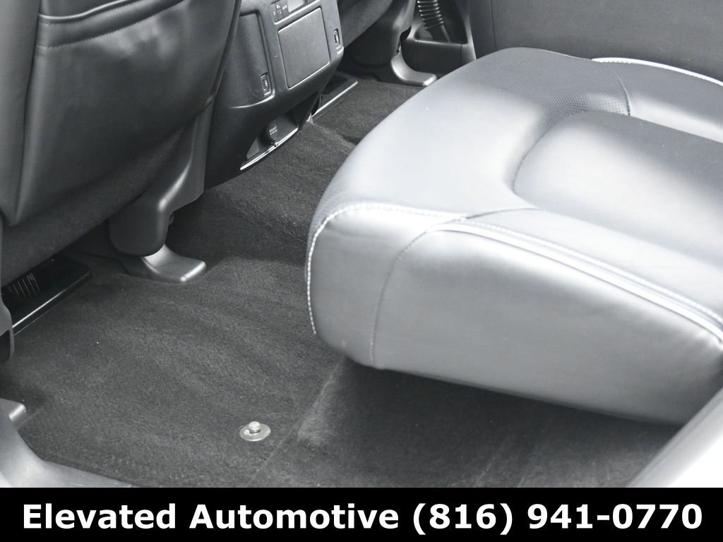 Used 2023 INFINITI QX80 Premium Select w/ All-Season Package image 14