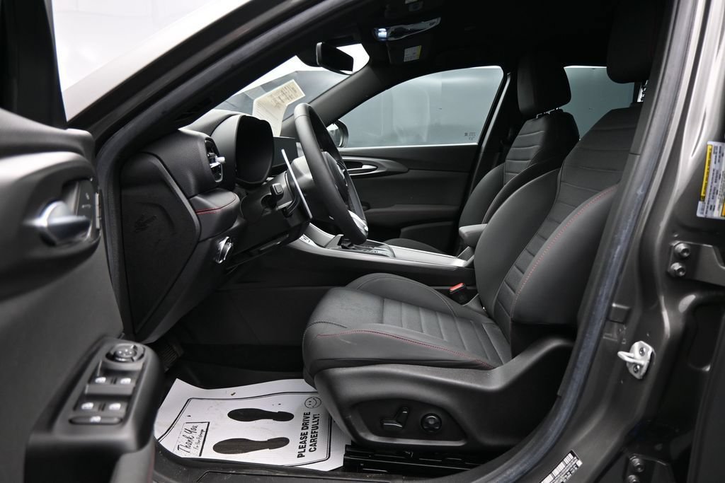 Used 2024 Dodge Hornet R/T w/ R/T Blacktop Package AWD/4WD image 9