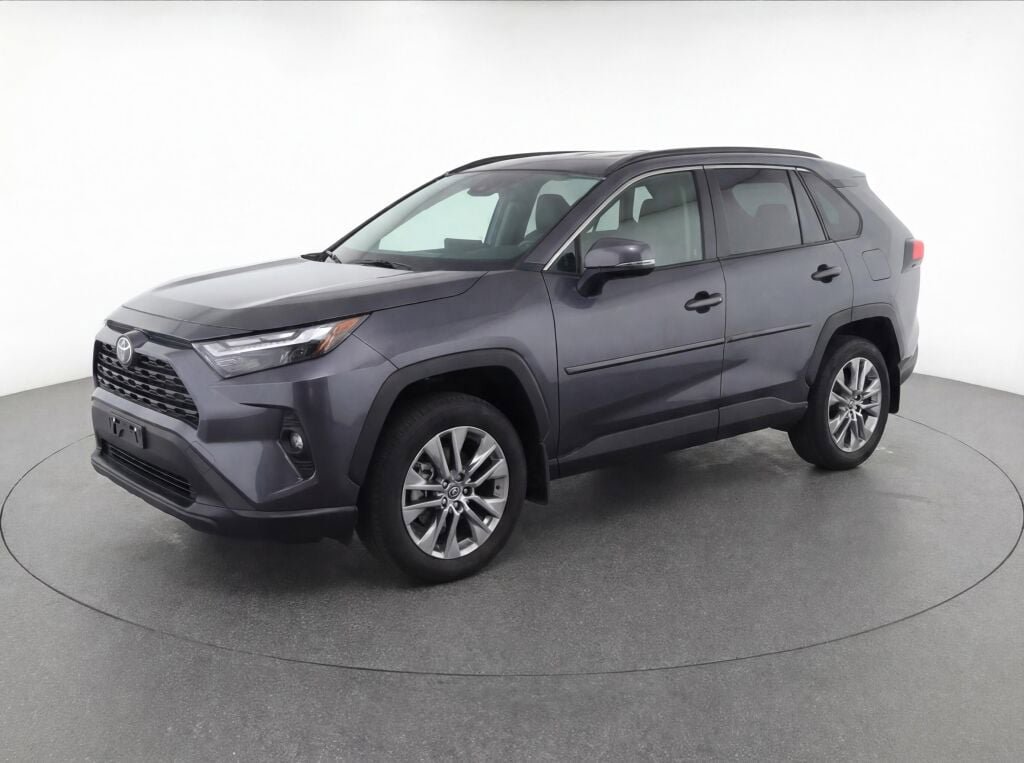 Used 2023 Toyota RAV4 XLE Premium AWD/4WD image 38