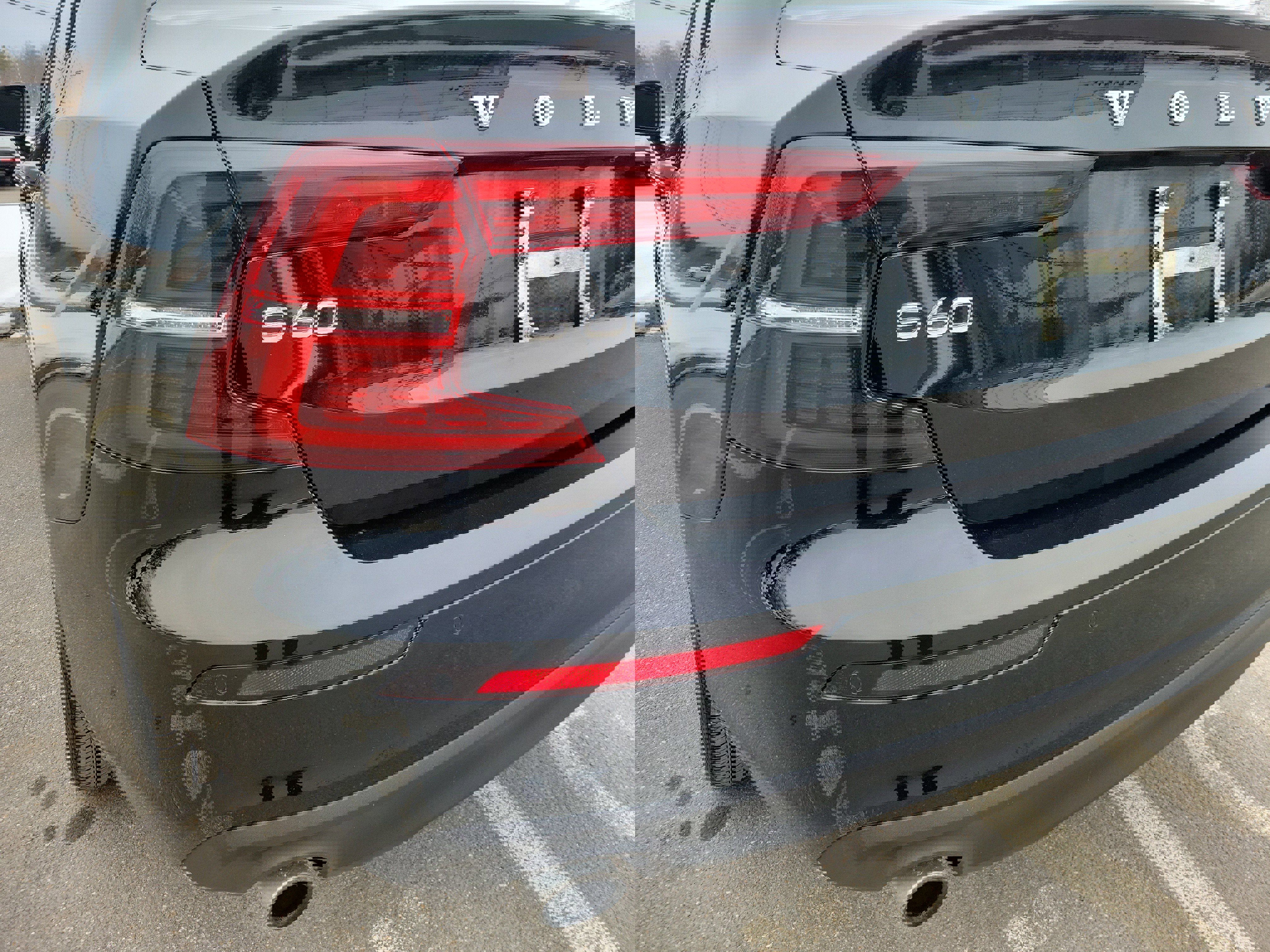 Used 2019 Volvo S60 T6 Momentum w/ Premium Package image 15