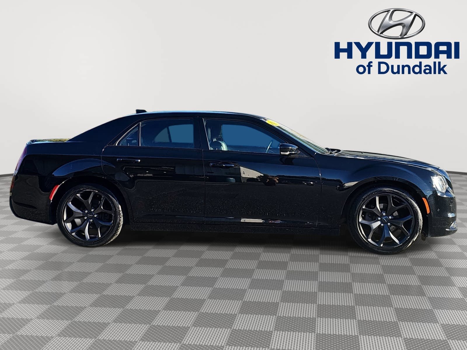 Used 2021 Chrysler 300 S RWD image 9