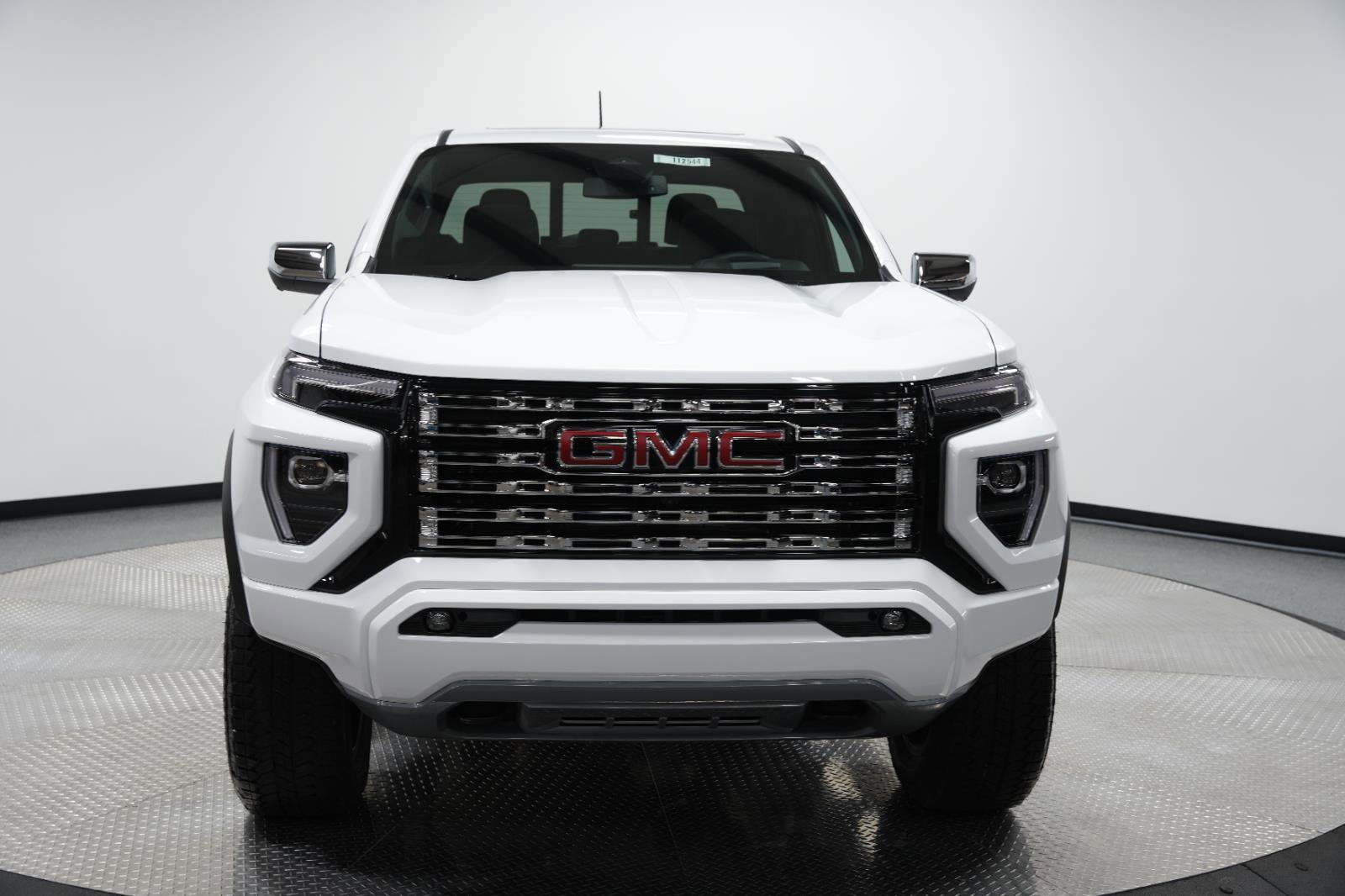 New 2026 GMC Canyon Denali image 2