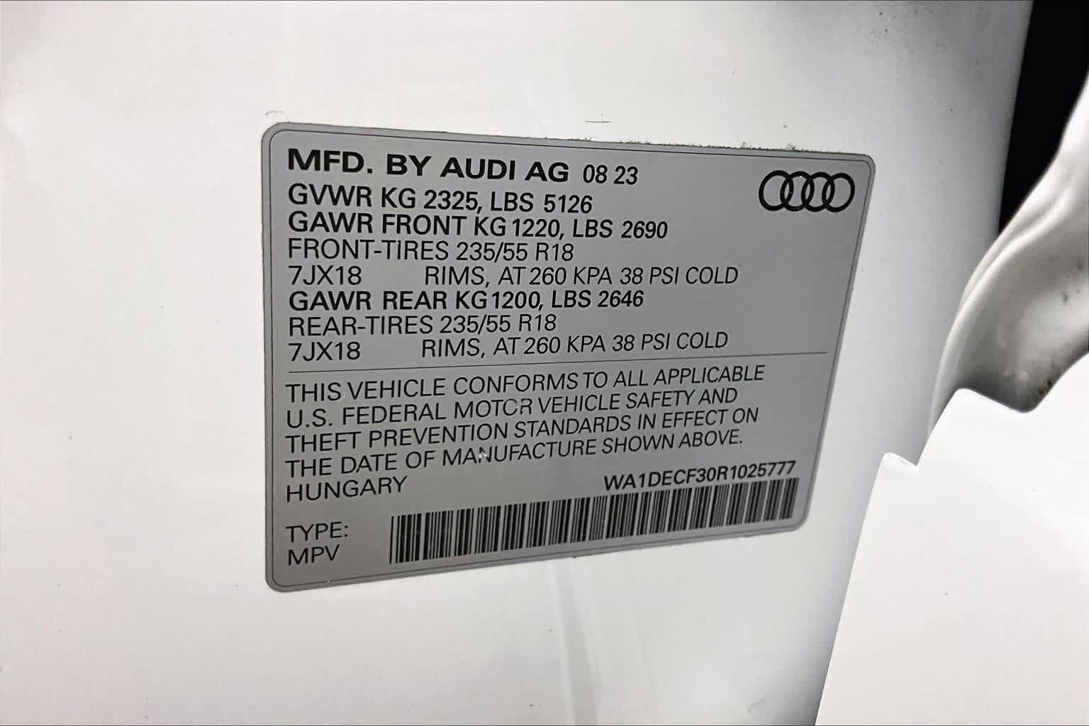 Used 2024 Audi Q3 2.0T Premium w/ Convenience Package AWD/4WD image 34