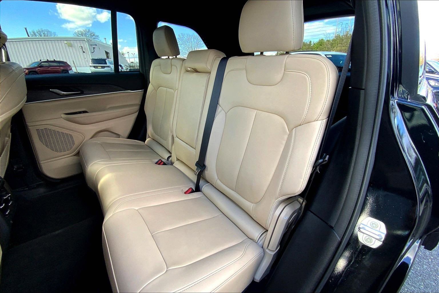 Certified 2023 Jeep Grand Cherokee Limited image 20