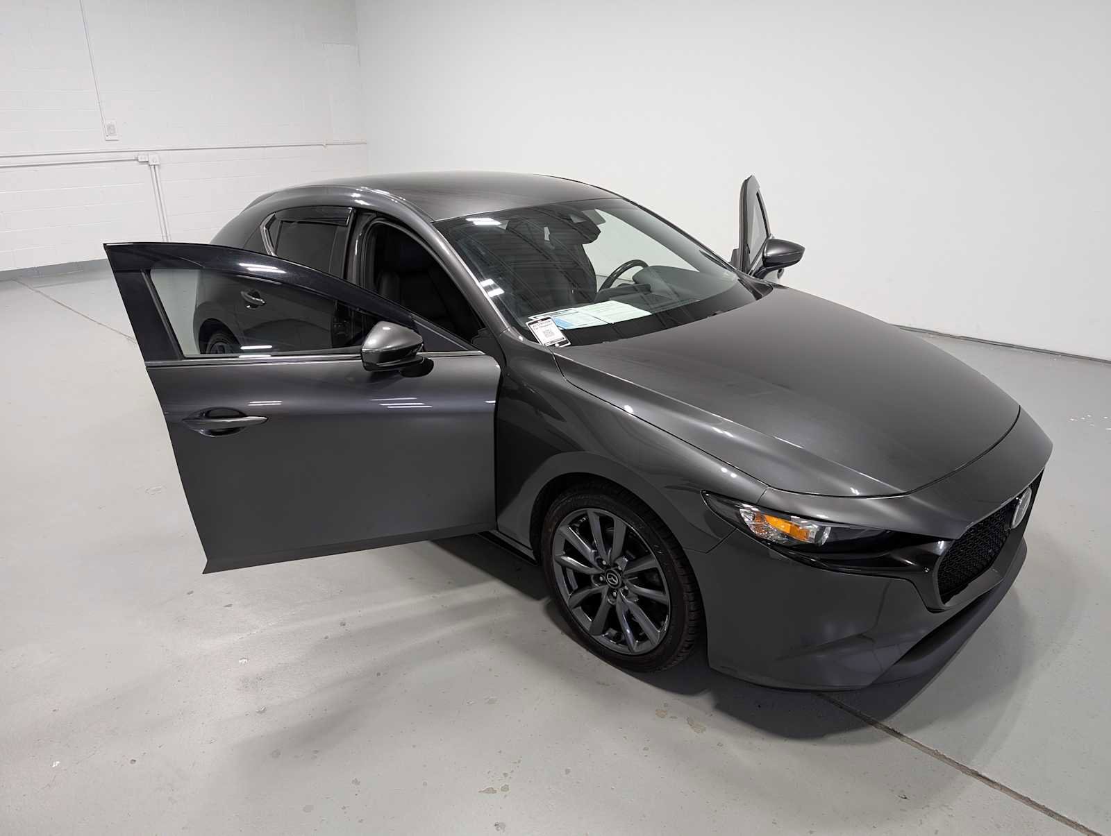 Used 2020 MAZDA MAZDA3 AWD Hatchback image 14