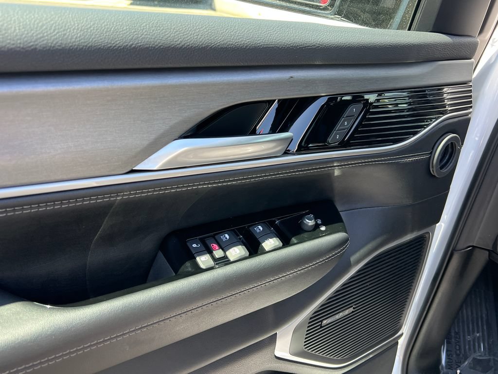 New 2025 Jeep Wagoneer L Series II AWD/4WD image 20