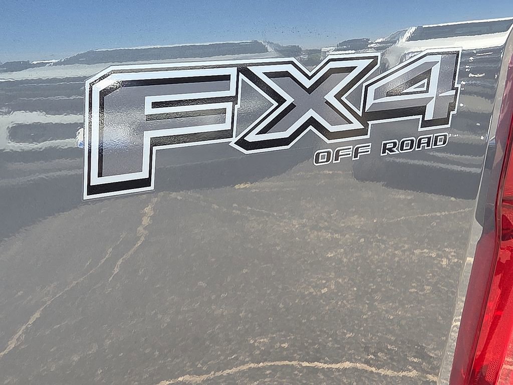 New 2026 Ford F350 Lariat w/ Black Appearance Package AWD/4WD image 17